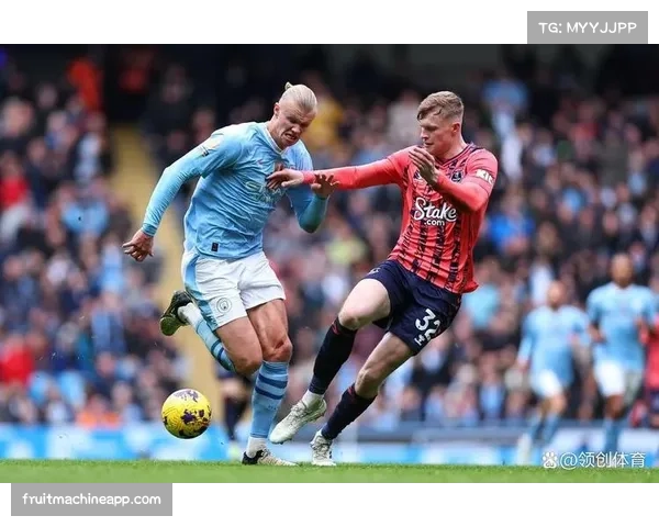 重伤归来的埃弗顿后卫在本轮足总杯打满全场表现稳健 重伤归来的埃弗顿后卫在本轮足总杯打满全场表现稳健